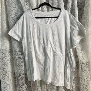 🔵 Basic White Short Sleeve Women's Tee